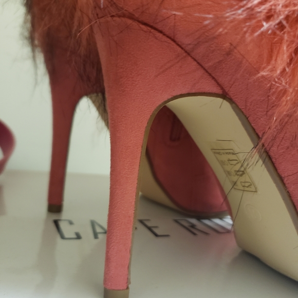 Faux Fur Booties! New! - Picture 5 of 7